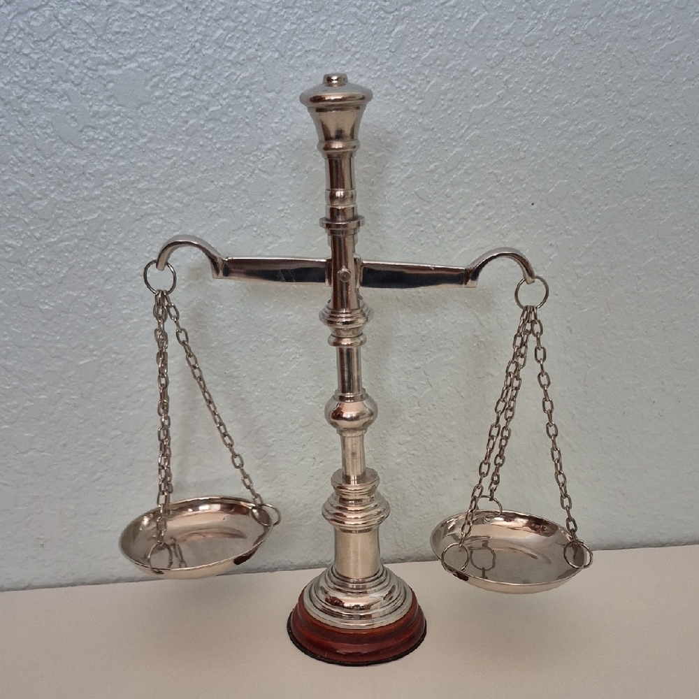Vintage Balance Scale Decor